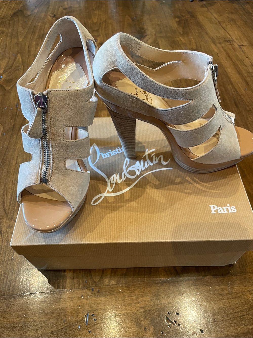 CHRISTIAN LOUBOUTIN Zipette Platform Sandals Nude 37